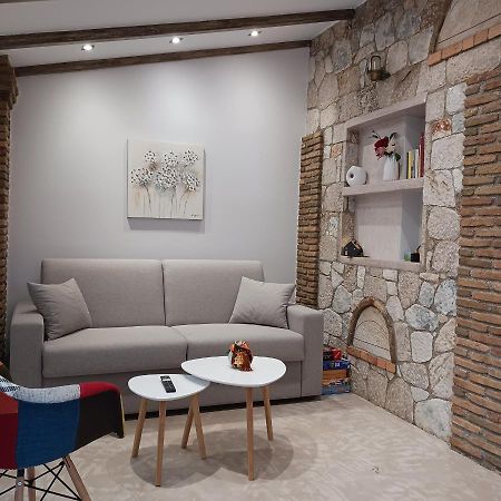 Boutique Eptalofos 15Min From Airport And Sea Apartment Kouvaras Exterior photo