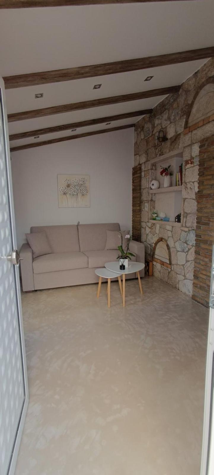 Boutique Eptalofos 15Min From Airport And Sea Apartment Kouvaras Exterior photo